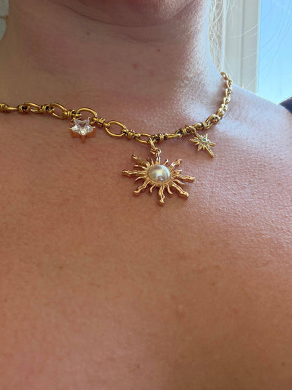 Pearly stars chunky charm necklace