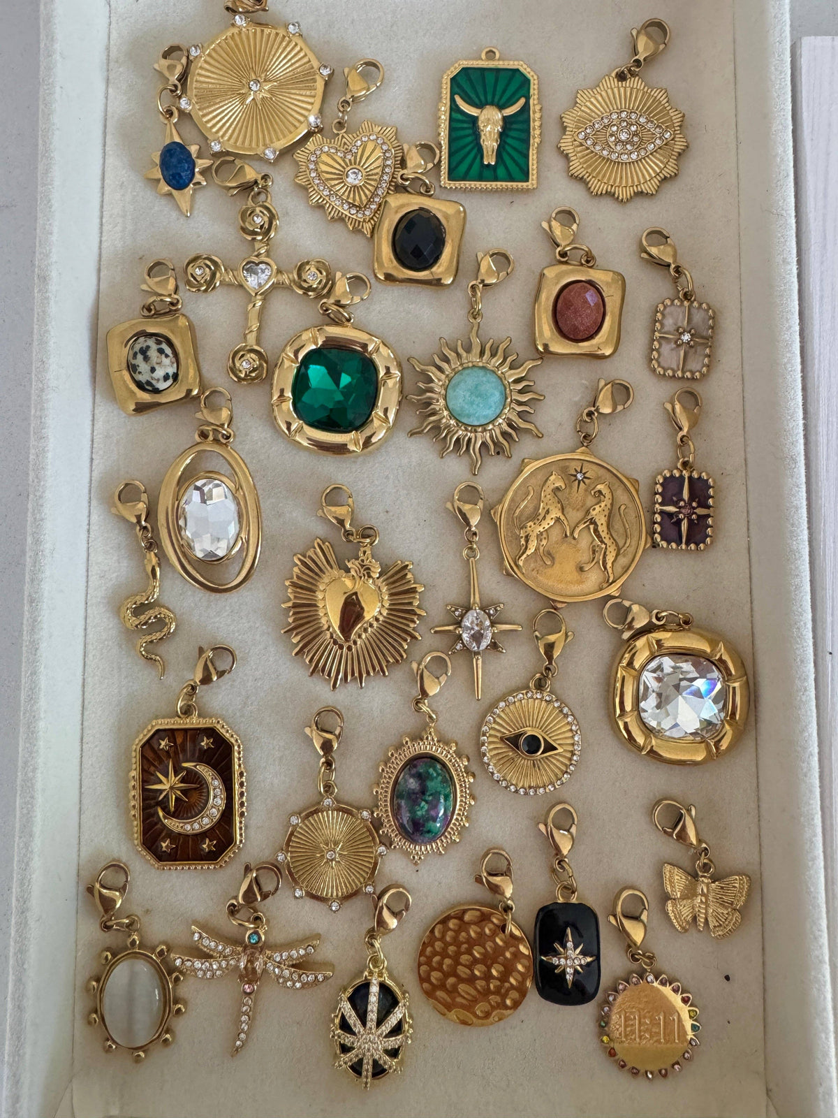 Chunky Charm Necklace & Hook Charms: Chunky Necklace