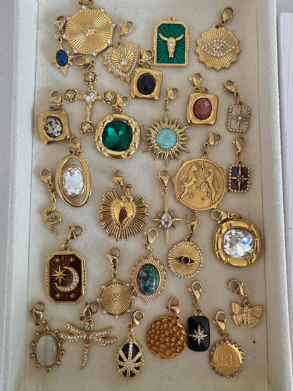 Chunky Charm Necklace & Hook Charms: Chunky Necklace