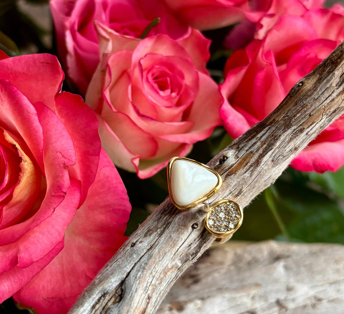18ct Gold Plated Cubic Zirconia White Shell  Open Top Leaf Ring - Available in Silver: Silver